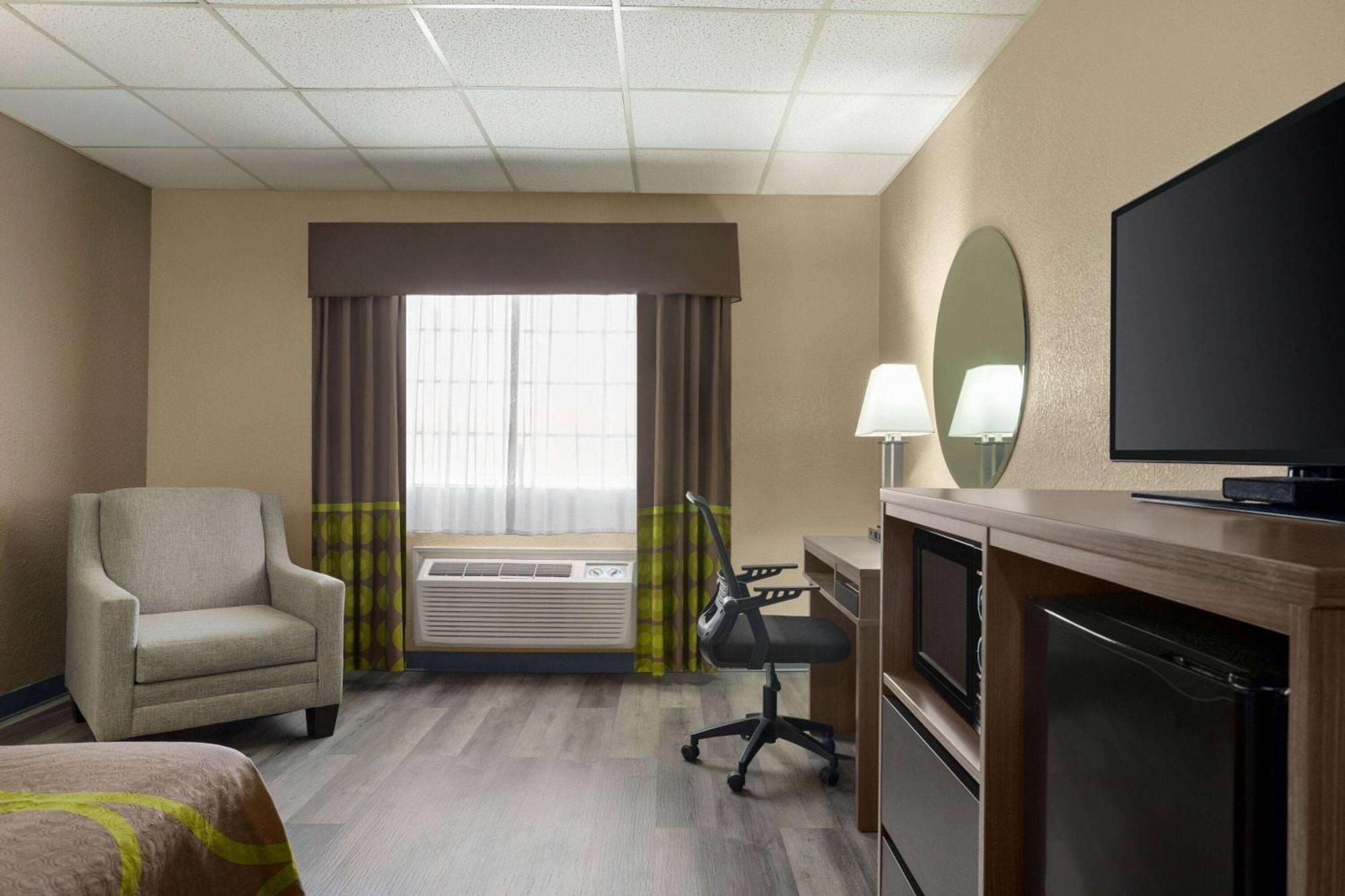 Super 8 By Wyndham Gainesville Tx Extérieur photo