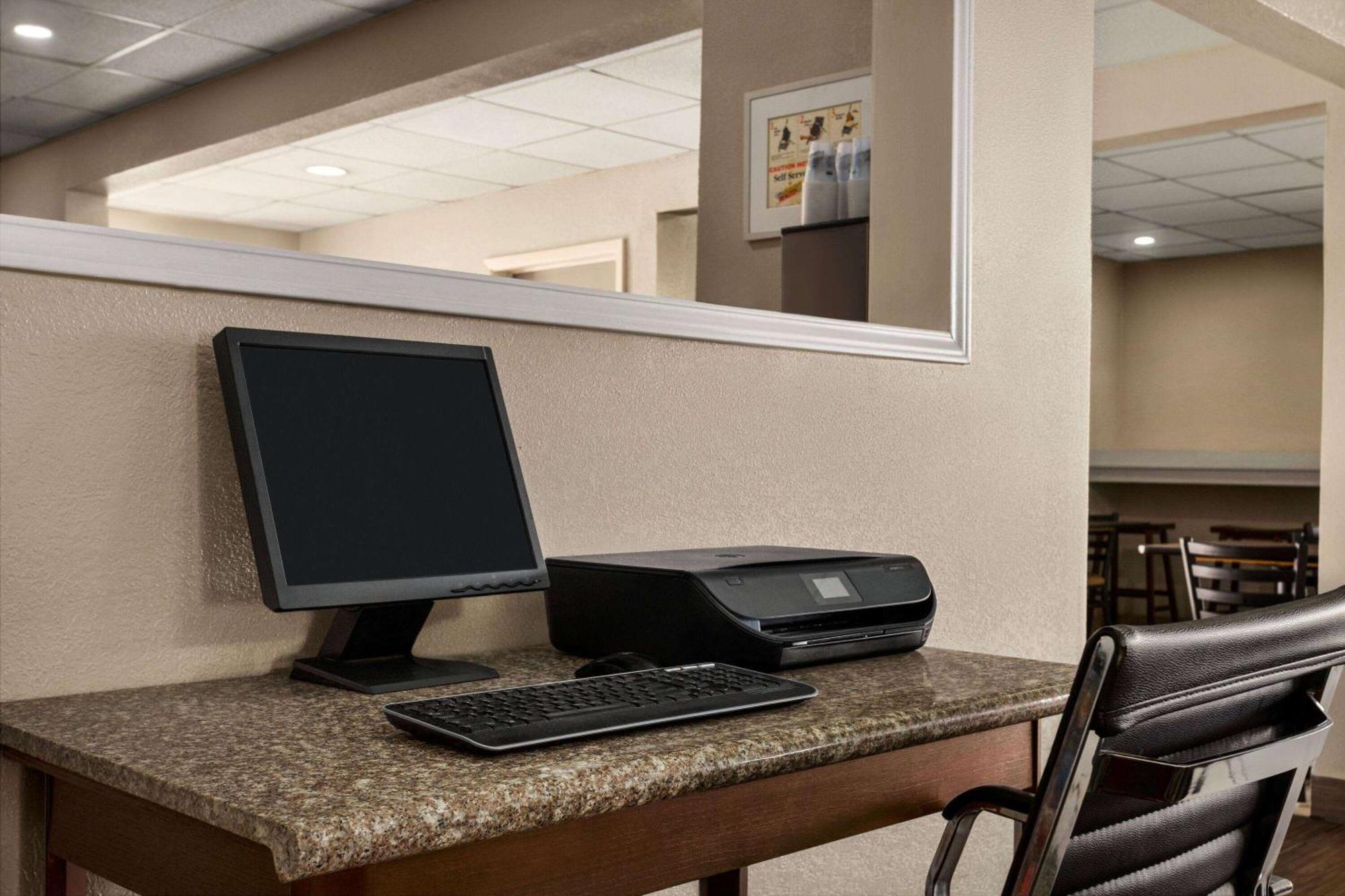 Super 8 By Wyndham Gainesville Tx Extérieur photo